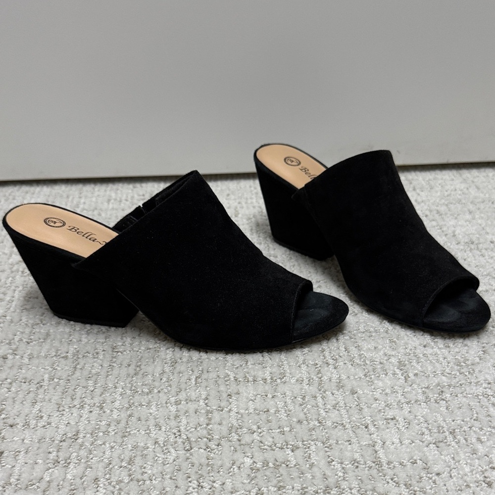 Bella Vita Women's Black Suede Mules NWOT
